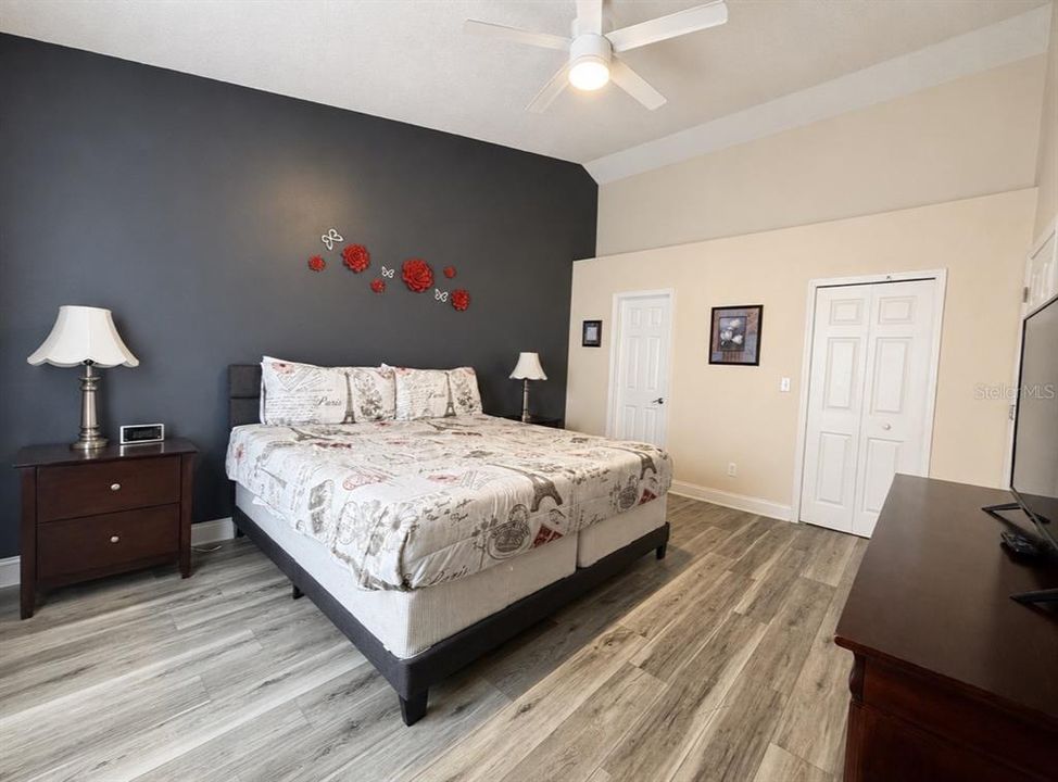 For Sale: $199,000 (3 beds, 2 baths, 1287 Square Feet)