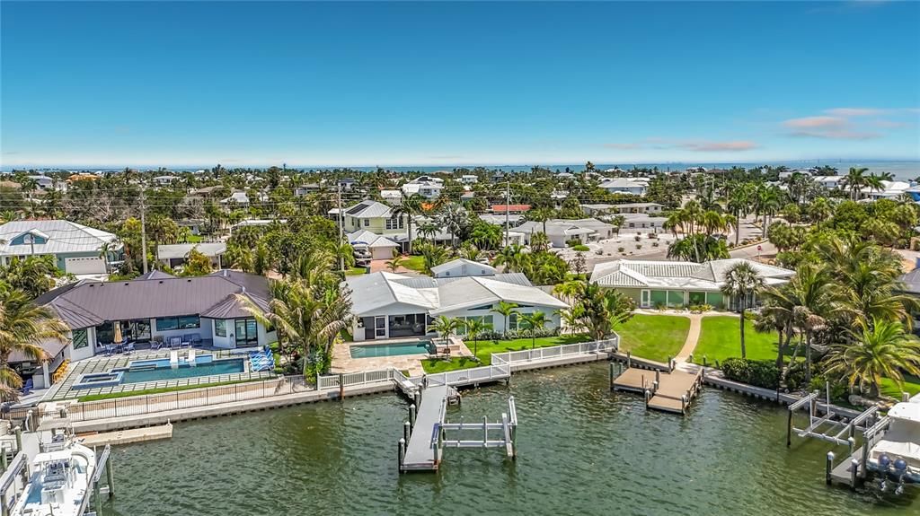 For Sale: $3,950,000 (3 beds, 3 baths, 2645 Square Feet)