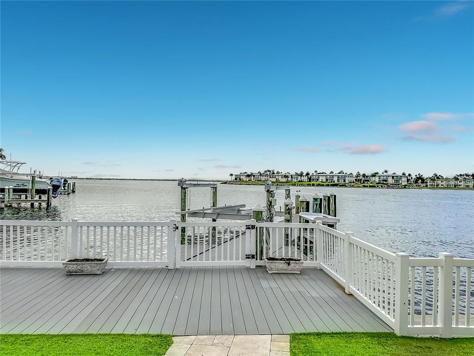 For Sale: $3,950,000 (3 beds, 3 baths, 2645 Square Feet)