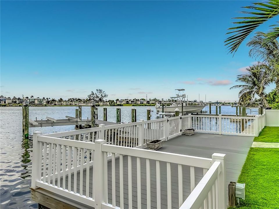 For Sale: $3,950,000 (3 beds, 3 baths, 2645 Square Feet)