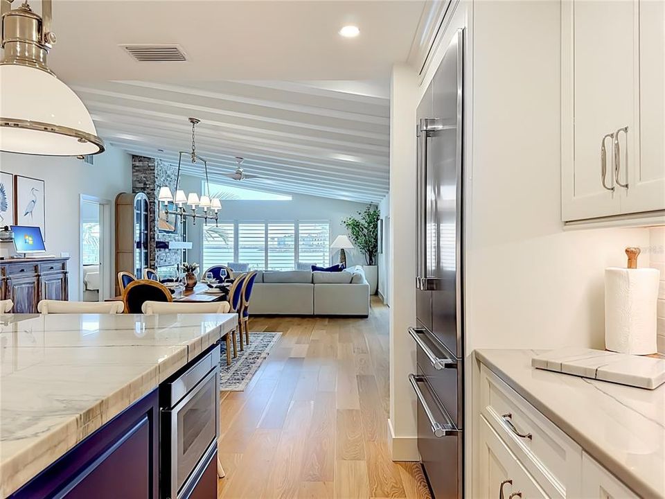 For Sale: $3,950,000 (3 beds, 3 baths, 2645 Square Feet)