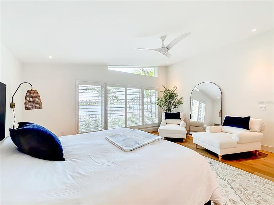 For Sale: $3,950,000 (3 beds, 3 baths, 2645 Square Feet)