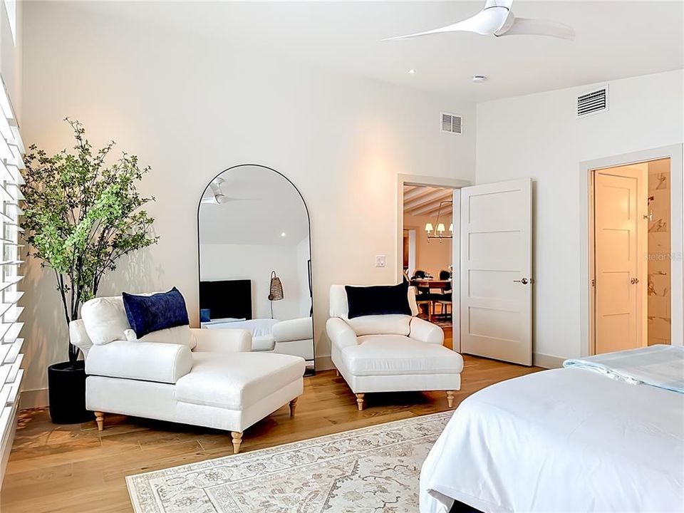 For Sale: $3,950,000 (3 beds, 3 baths, 2645 Square Feet)
