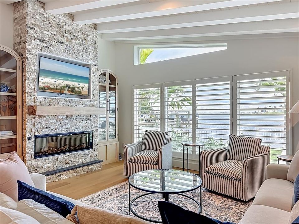 For Sale: $3,950,000 (3 beds, 3 baths, 2645 Square Feet)