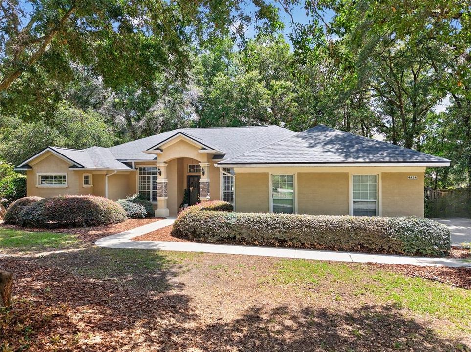 For Sale: $525,000 (3 beds, 3 baths, 2753 Square Feet)