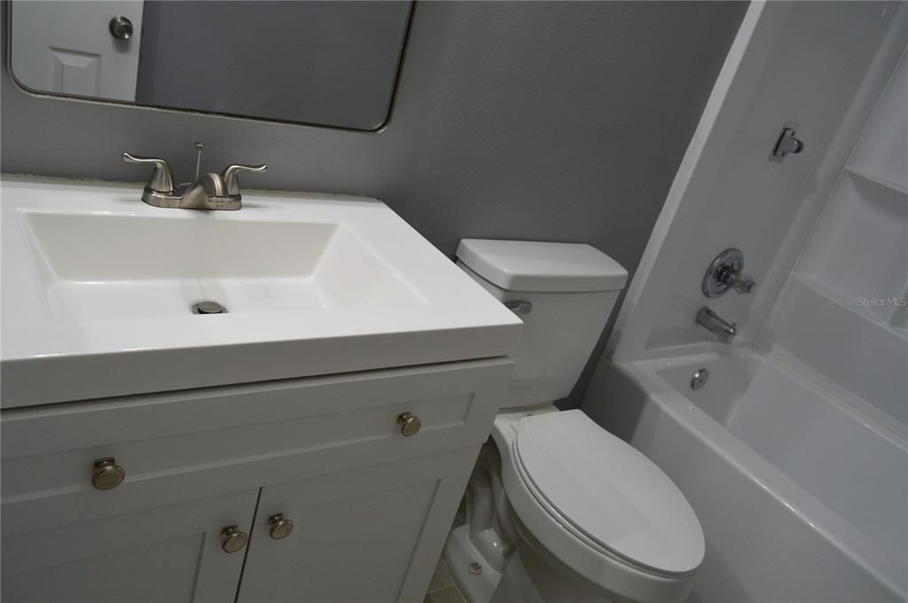 For Sale: $359,000 (3 beds, 2 baths, 1222 Square Feet)