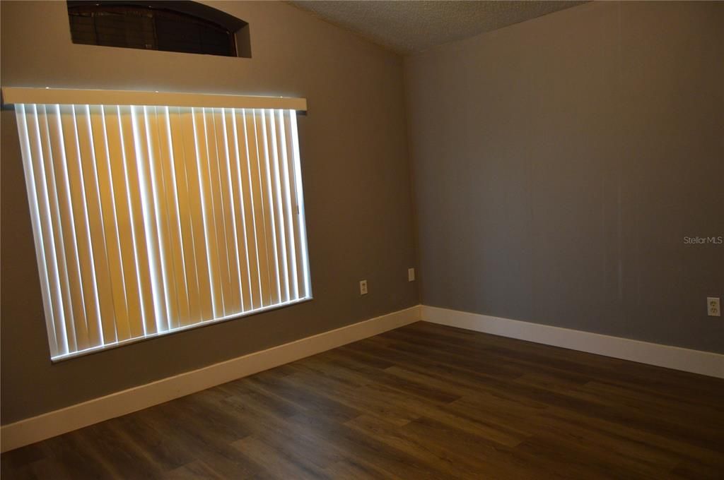 For Sale: $359,000 (3 beds, 2 baths, 1222 Square Feet)
