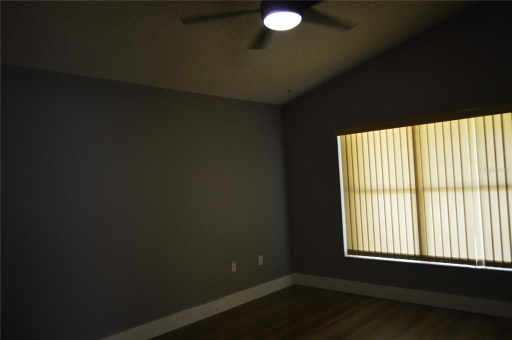 For Sale: $359,000 (3 beds, 2 baths, 1222 Square Feet)