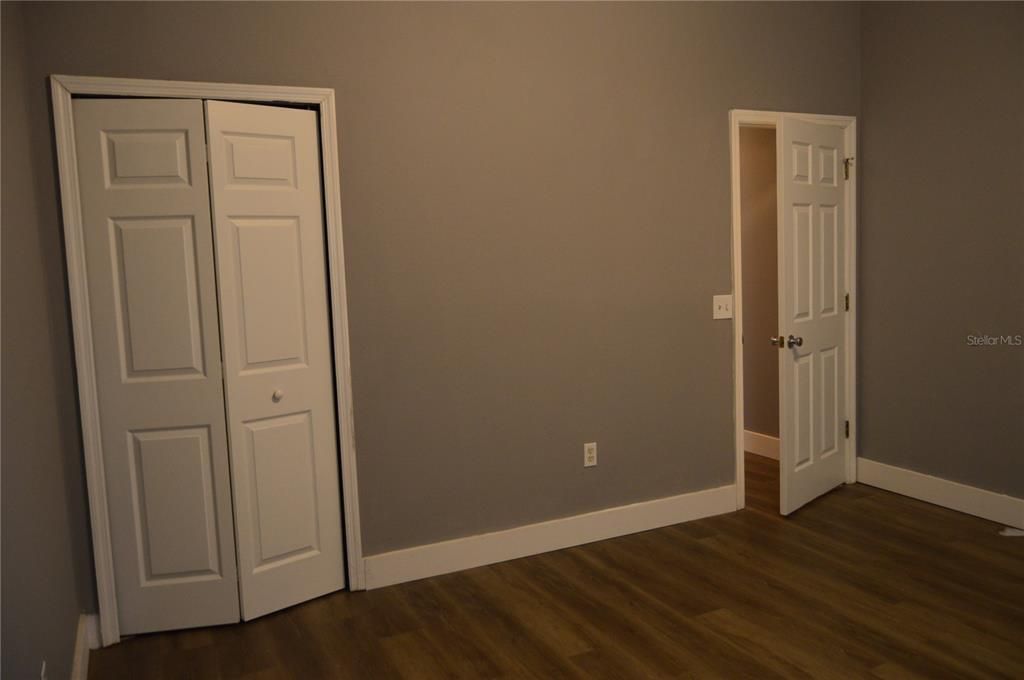 For Sale: $359,000 (3 beds, 2 baths, 1222 Square Feet)