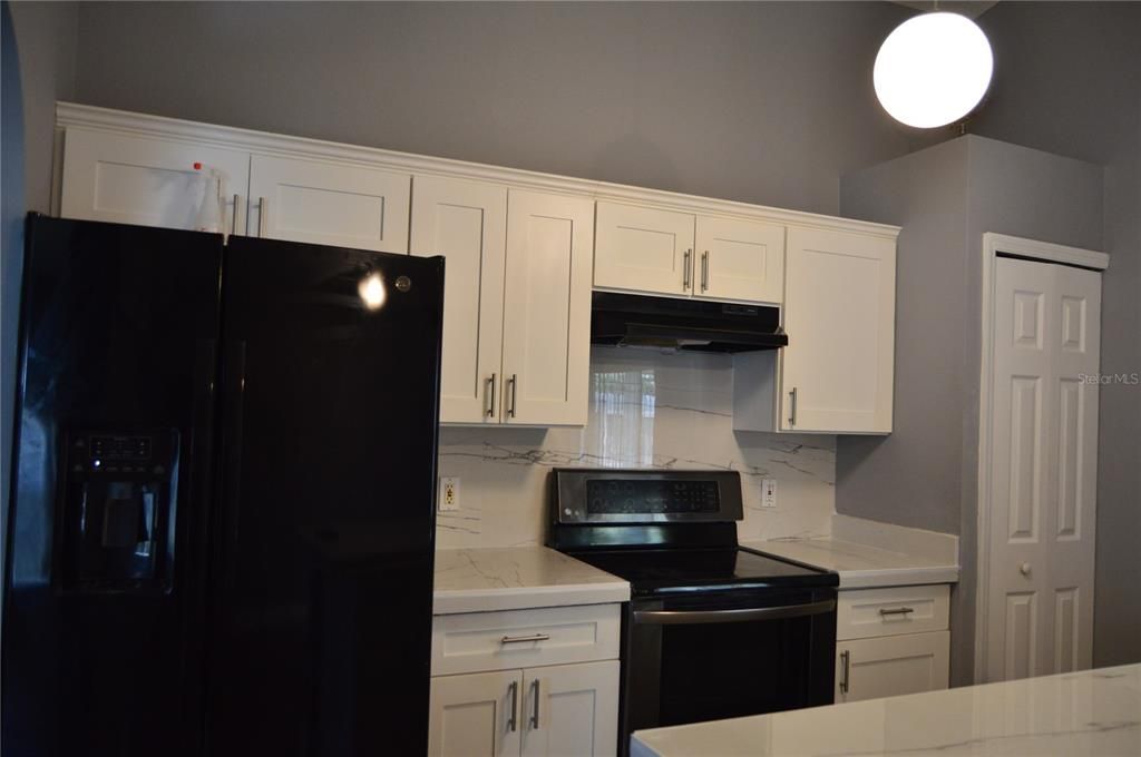 For Sale: $359,000 (3 beds, 2 baths, 1222 Square Feet)