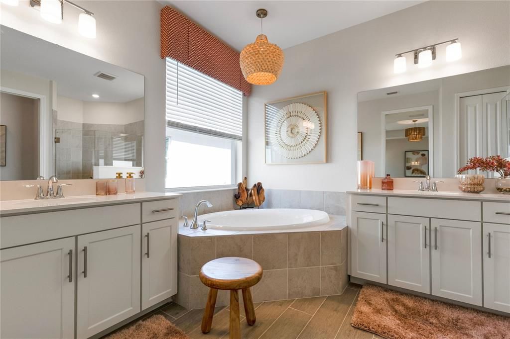 For Sale: $697,204 (4 beds, 2 baths, 2246 Square Feet)