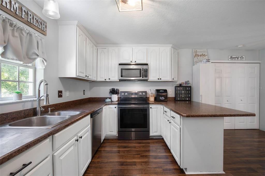 En Venta: $279,900 (3 camas, 2 baños, 1521 Pies cuadrados)