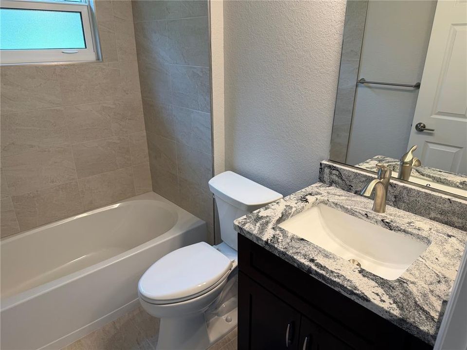 Active With Contract: $325,000 (3 beds, 2 baths, 1437 Square Feet)