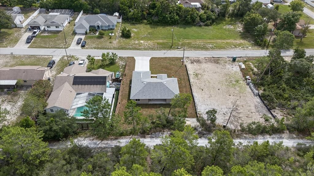 Activo con contrato: $335,000 (3 camas, 2 baños, 1686 Pies cuadrados)