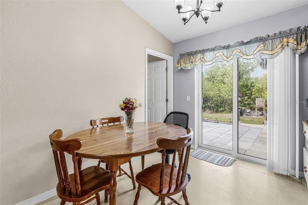 En Venta: $359,000 (3 camas, 2 baños, 1448 Pies cuadrados)