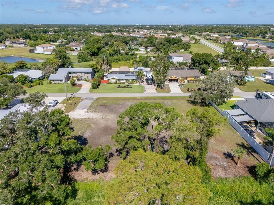 待售: $269,000 (0.63 acres)