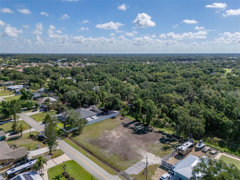 待售: $269,000 (0.63 acres)