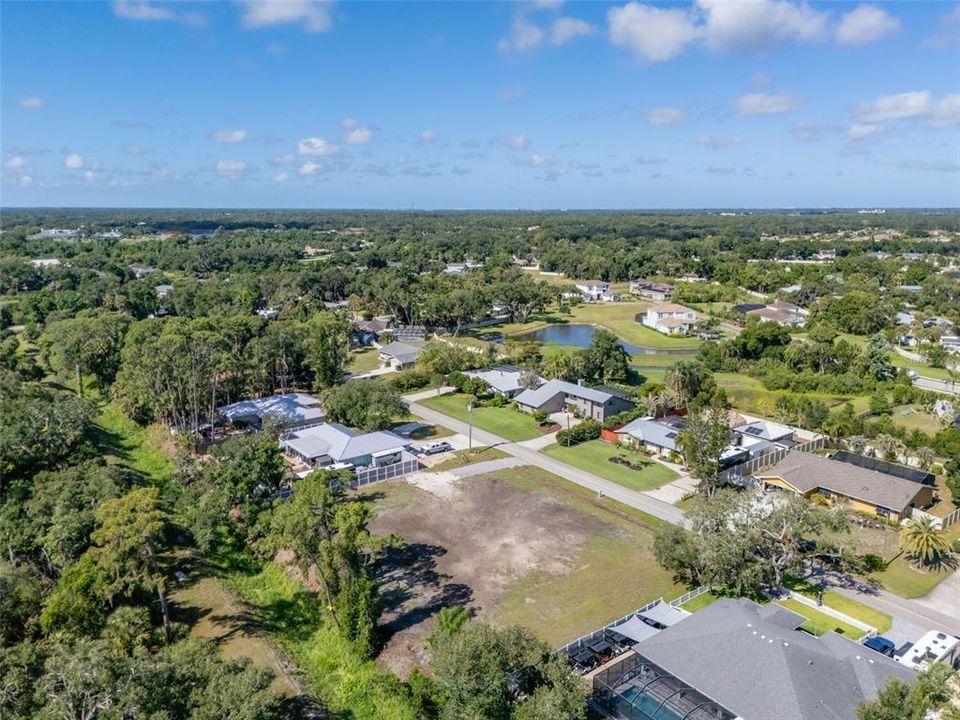 待售: $269,000 (0.63 acres)