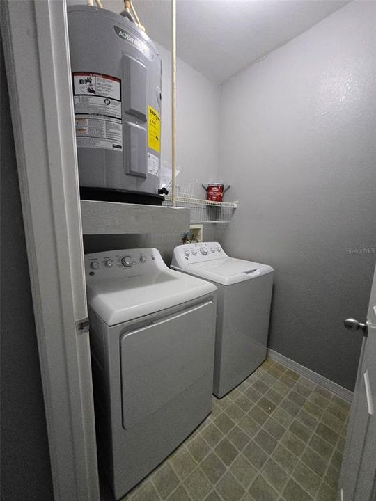 В аренду: $1,700 (2 спален, 2 ванн, 1127 Квадратных фут)