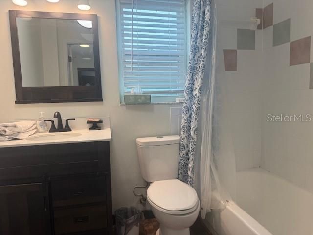 For Rent: $2,300 (2 beds, 2 baths, 1271 Square Feet)