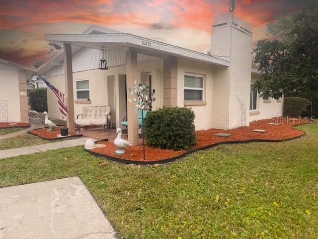 For Rent: $2,300 (2 beds, 2 baths, 1271 Square Feet)