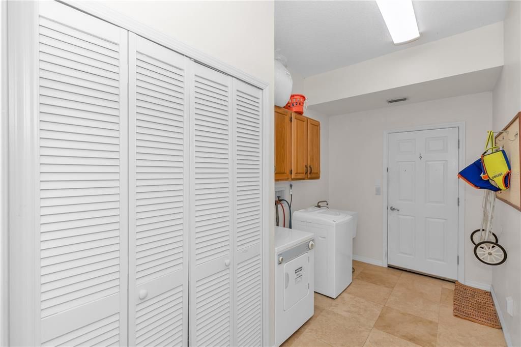 For Sale: $599,000 (4 beds, 2 baths, 2269 Square Feet)