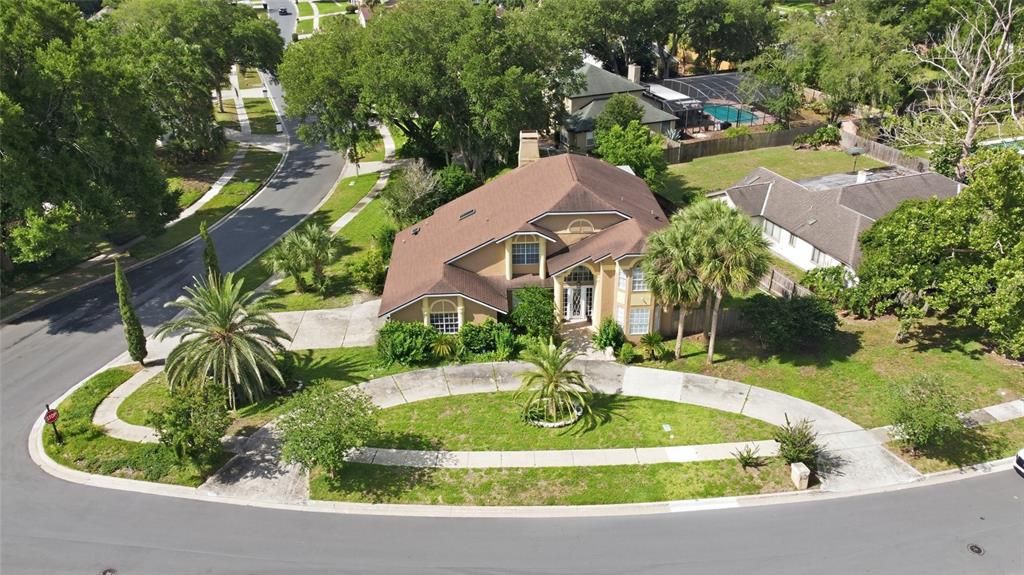 For Sale: $715,000 (4 beds, 3 baths, 2911 Square Feet)