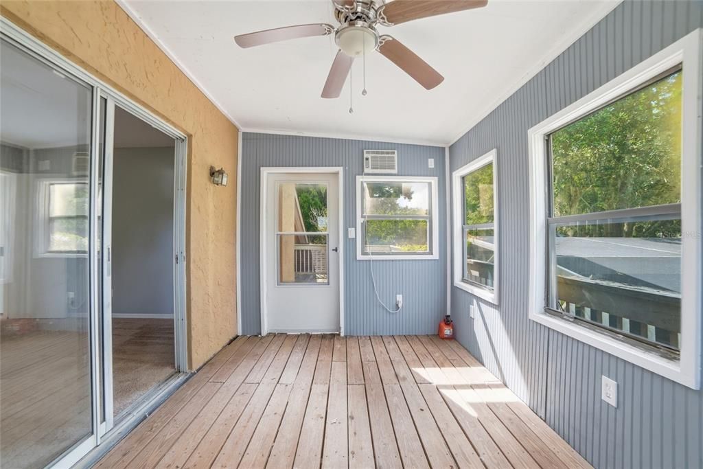 For Sale: $715,000 (4 beds, 3 baths, 2911 Square Feet)
