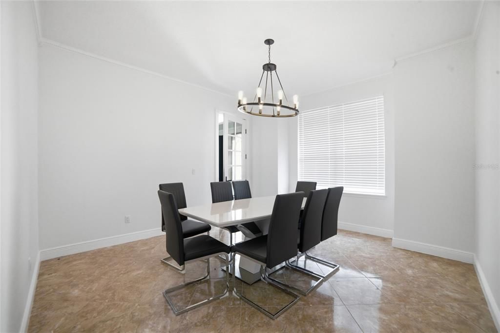 For Sale: $715,000 (4 beds, 3 baths, 2911 Square Feet)