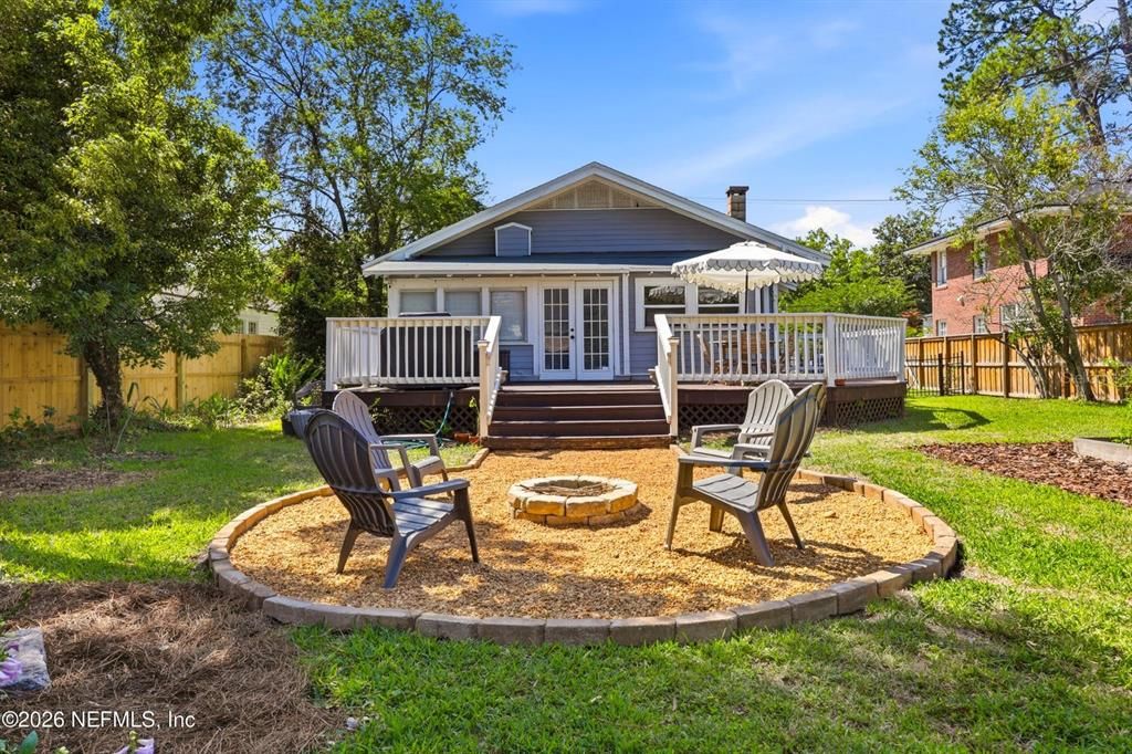 For Sale: $435,000 (2 beds, 2 baths, 1277 Square Feet)