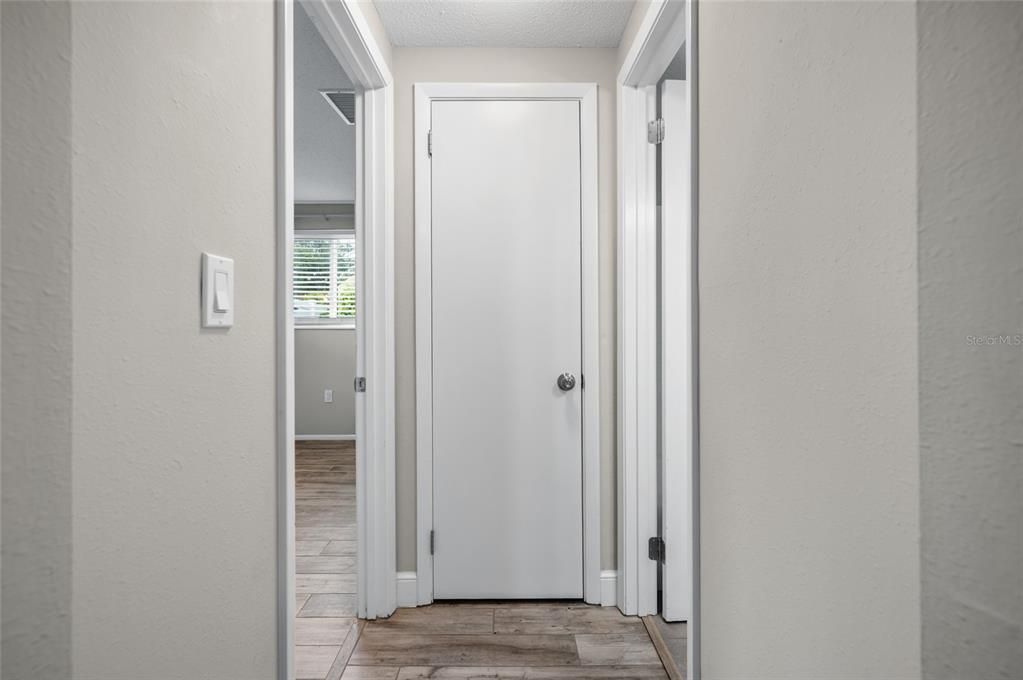 For Sale: $450,000 (3 beds, 2 baths, 1642 Square Feet)