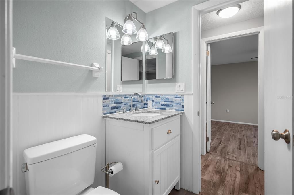 For Sale: $450,000 (3 beds, 2 baths, 1642 Square Feet)