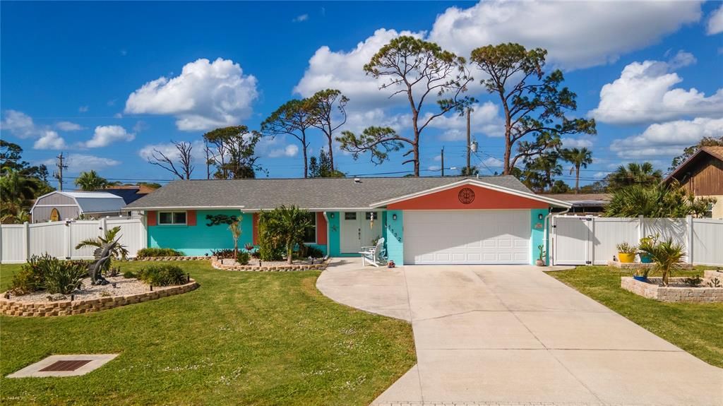 For Sale: $450,000 (3 beds, 2 baths, 1642 Square Feet)