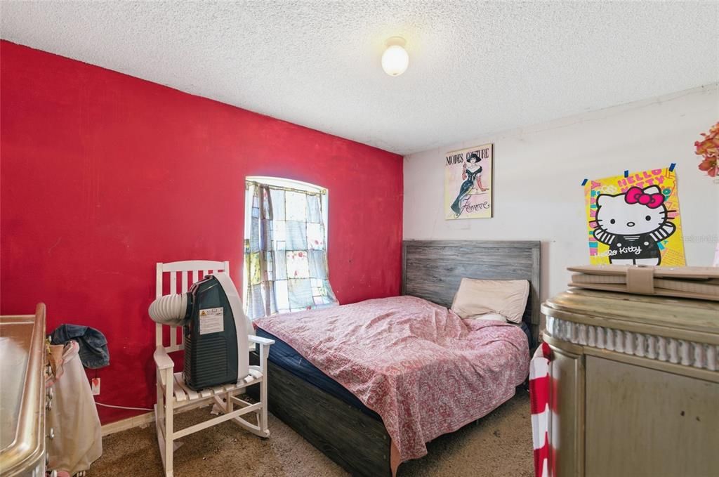 На продажу: $239,900 (4 спален, 2 ванн, 1768 Квадратных фут)