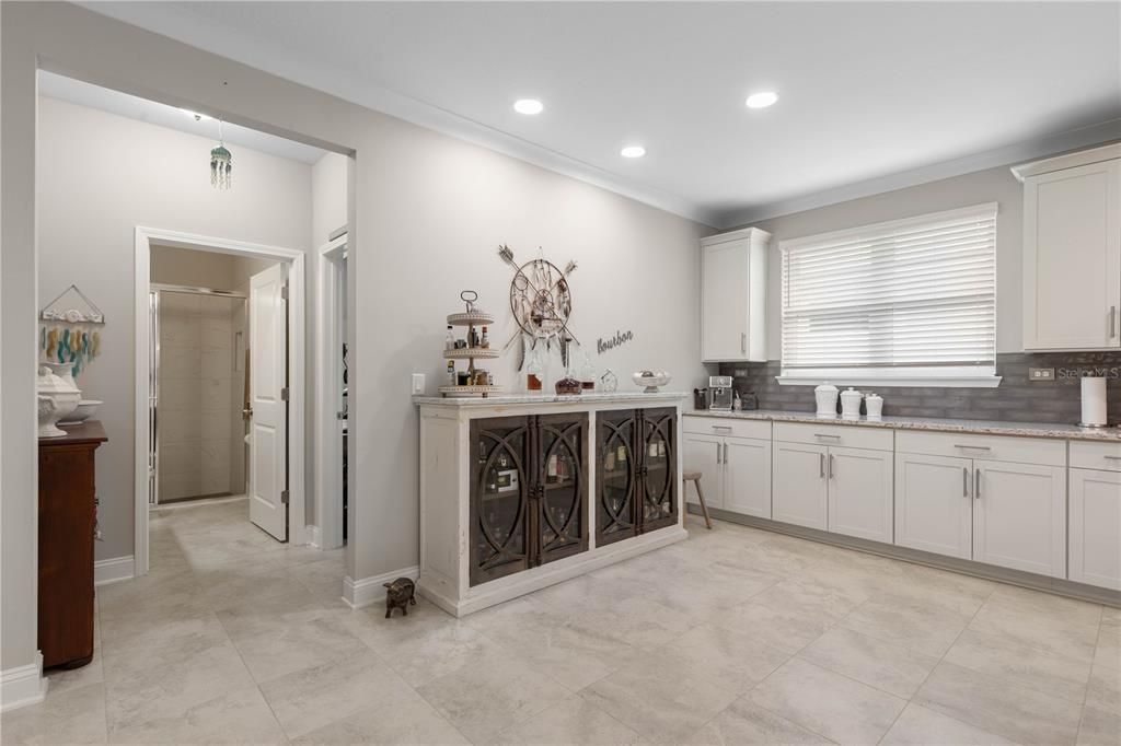 For Sale: $529,900 (4 beds, 3 baths, 2490 Square Feet)