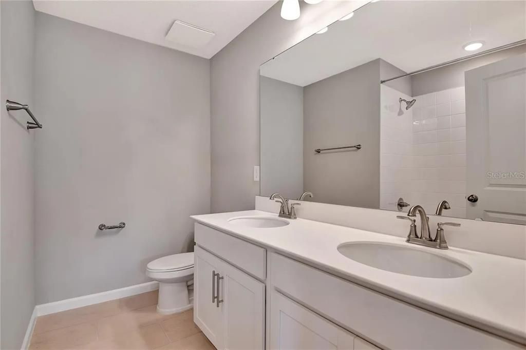 For Rent: $3,175 (4 beds, 2 baths, 2300 Square Feet)