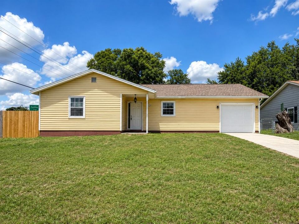 For Sale: $331,000 (3 beds, 2 baths, 1677 Square Feet)
