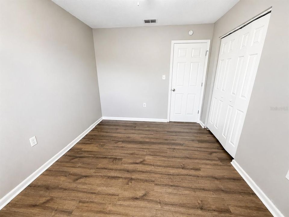 For Sale: $331,000 (3 beds, 2 baths, 1677 Square Feet)