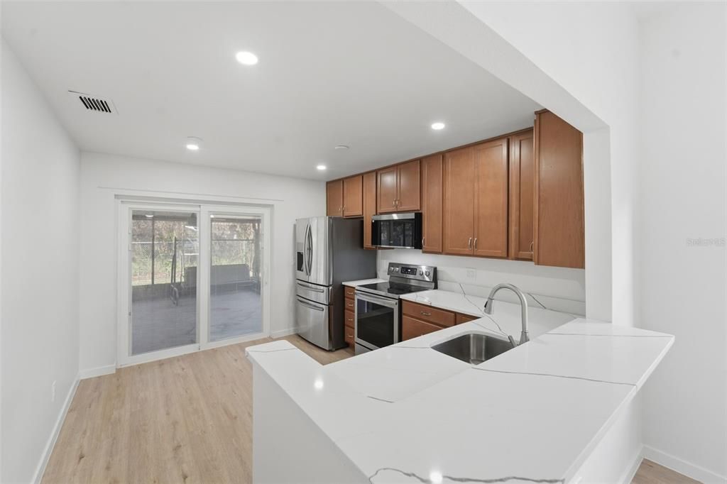 Active With Contract: $305,000 (3 beds, 2 baths, 1256 Square Feet)