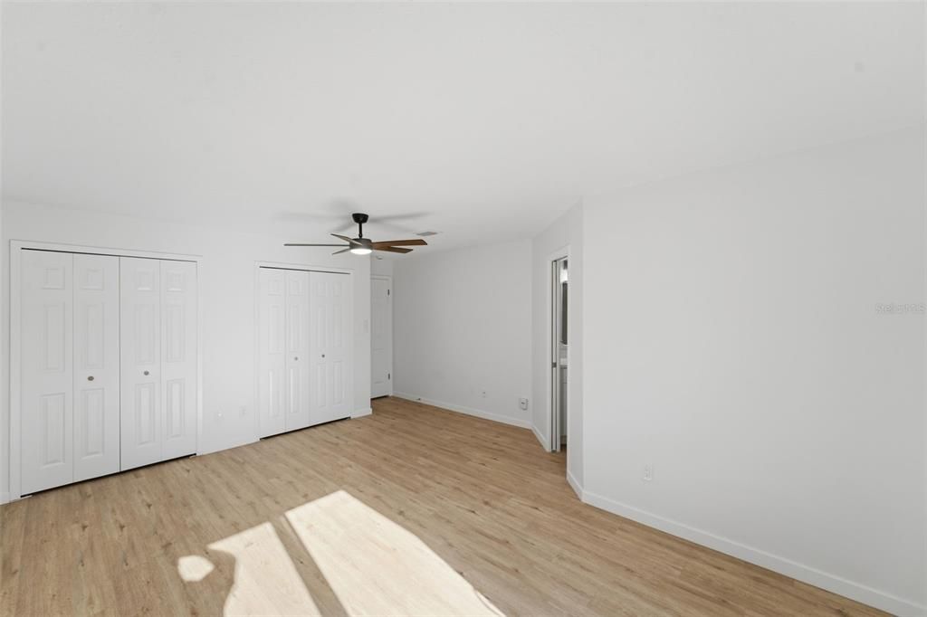 Active With Contract: $305,000 (3 beds, 2 baths, 1256 Square Feet)