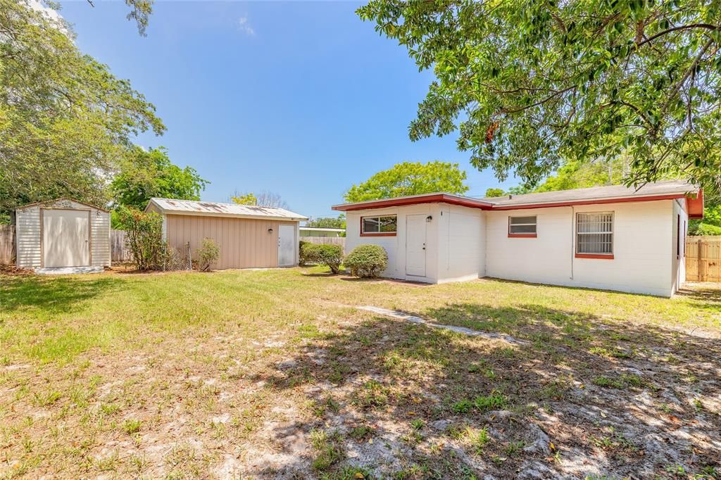 For Sale: $249,900 (3 beds, 1 baths, 924 Square Feet)