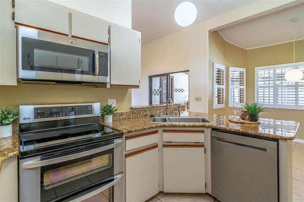 На продажу: $495,000 (4 спален, 3 ванн, 2629 Квадратных фут)