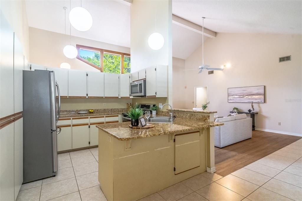 На продажу: $495,000 (4 спален, 3 ванн, 2629 Квадратных фут)