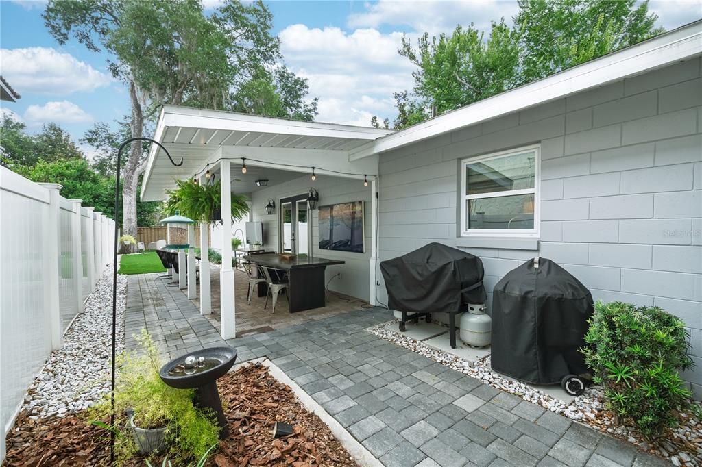 Active With Contract: $699,000 (3 beds, 2 baths, 1510 Square Feet)