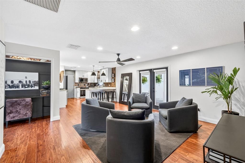 Active With Contract: $699,000 (3 beds, 2 baths, 1510 Square Feet)