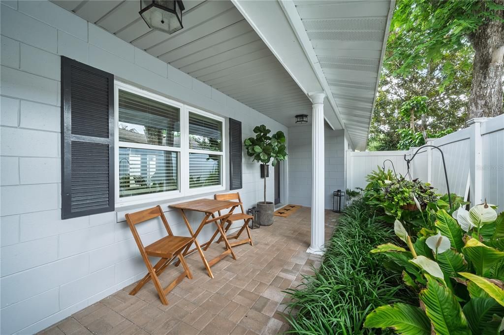 Active With Contract: $699,000 (3 beds, 2 baths, 1510 Square Feet)