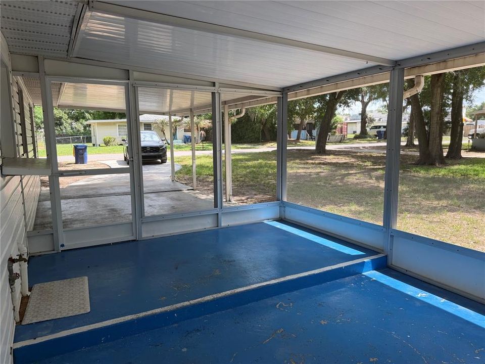 For Sale: $350,000 (2 beds, 1 baths, 1184 Square Feet)