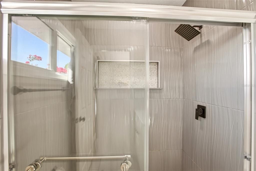 На продажу: $335,000 (3 спален, 2 ванн, 1475 Квадратных фут)