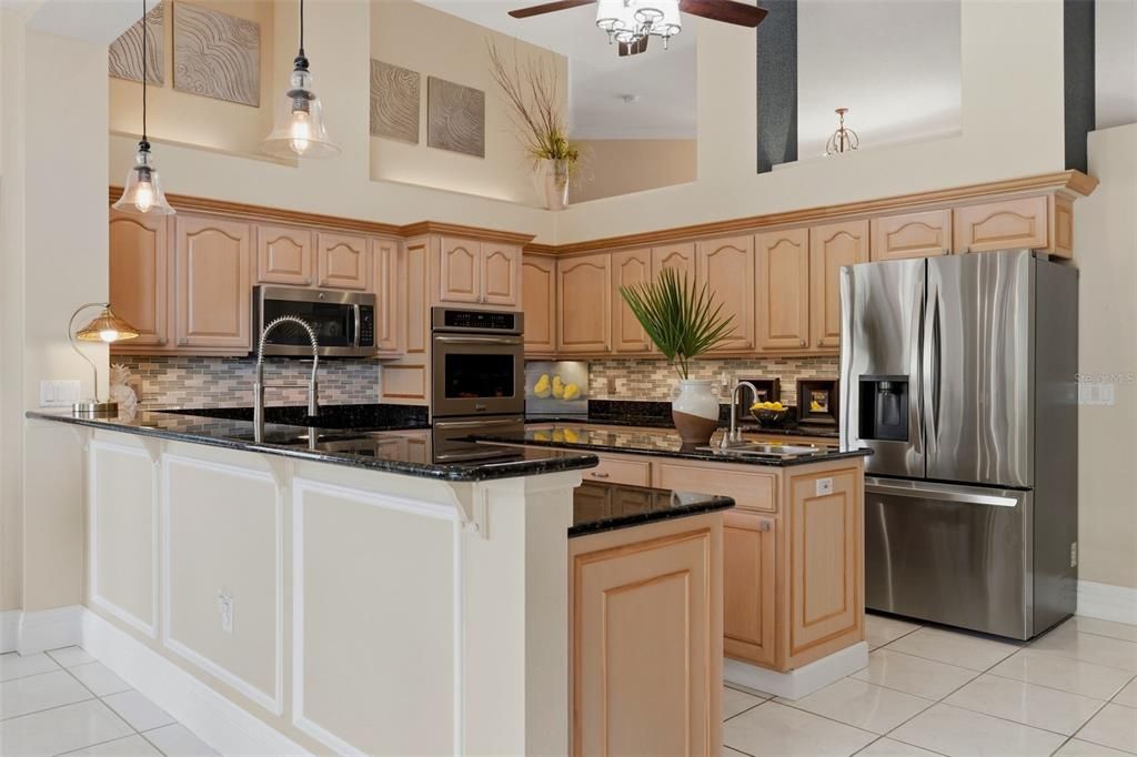 For Sale: $760,000 (3 beds, 2 baths, 2743 Square Feet)