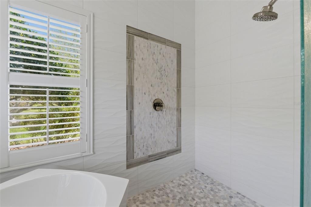 For Sale: $760,000 (3 beds, 2 baths, 2743 Square Feet)